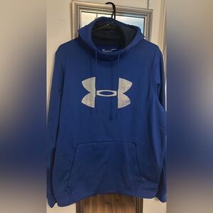 Men’s Under Armour cold gear hoodie